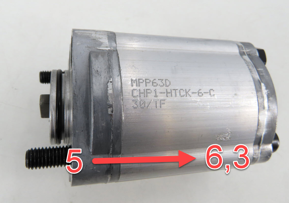 Cog-wheel pump 6,3cc instead of 5cc (with 400V only)